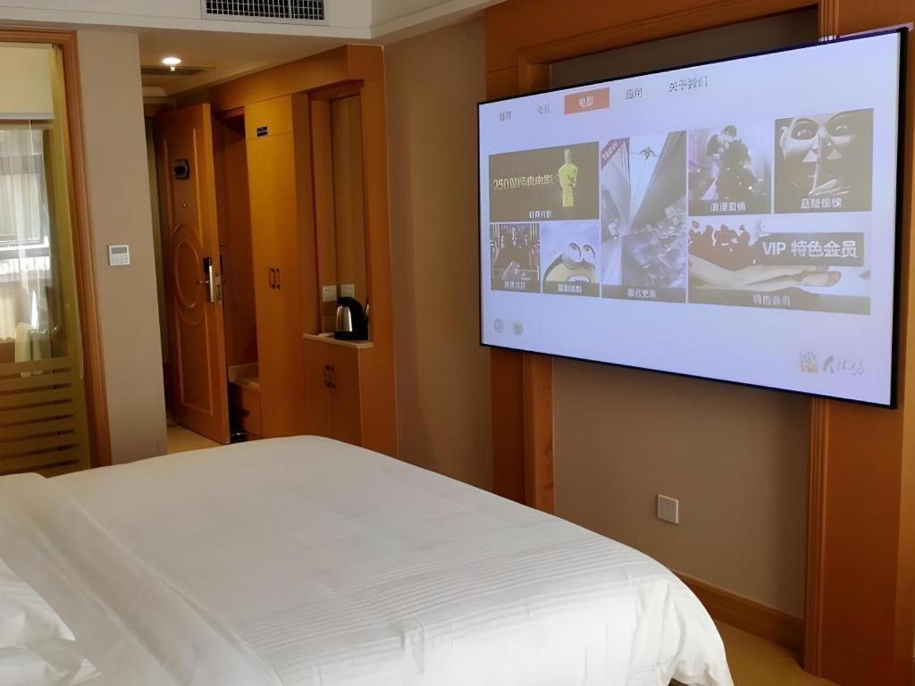 Greentree Inn Shenzhen Dongmen Business Hotel Bagian luar foto