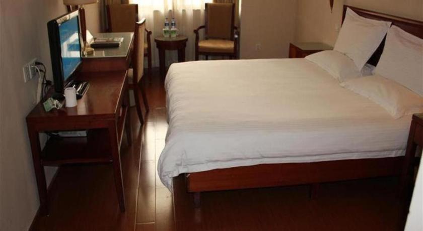 Greentree Inn Shenzhen Dongmen Business Hotel Bagian luar foto